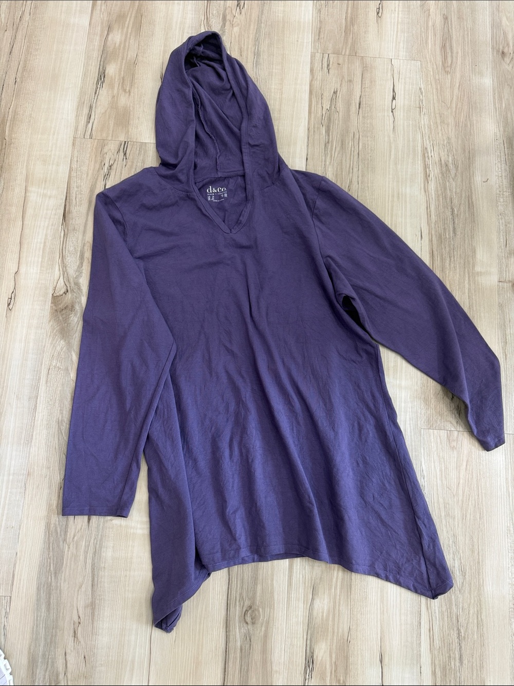 Women’s Hooded V-Neck Sweater Tunic in Purple